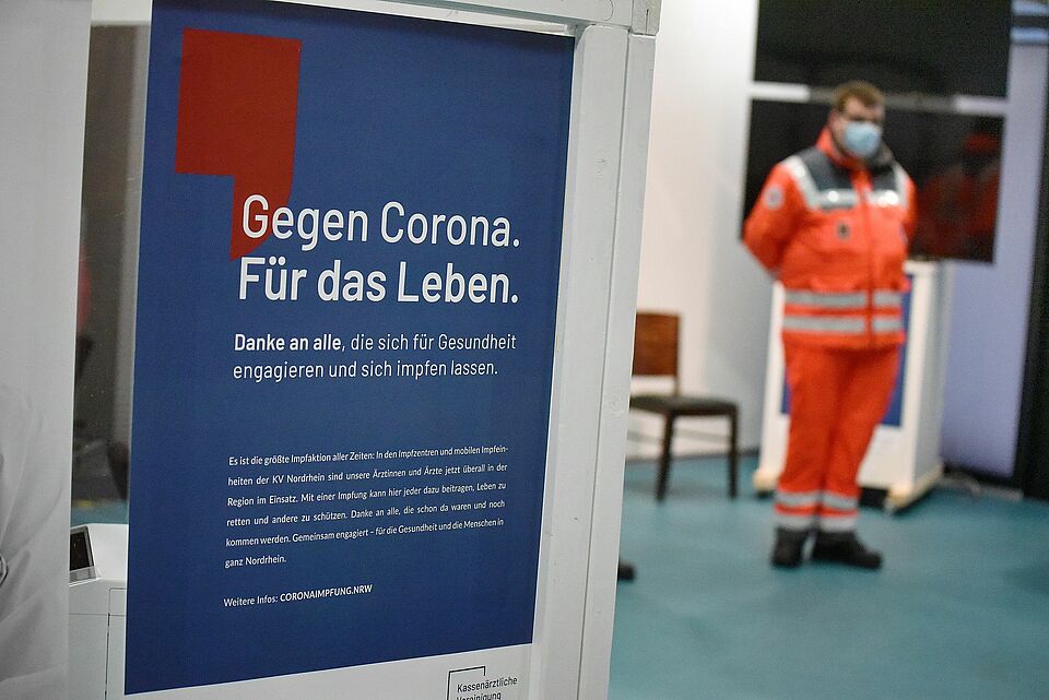 Impfzentrum Plakat DRK Nordrhein
